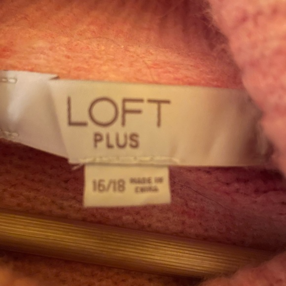 Loft Plus 16-18 Pink/Cream Cowl Neck Sweater - Picture 7 of 8